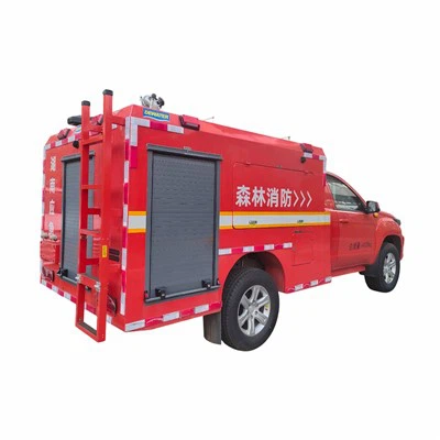 Przyczepa z mobilną pompą przeciwpożarową